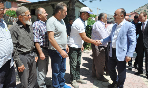 Isparta’nın çalışkan valisi, halkla beraber olmayı sürdürüyor