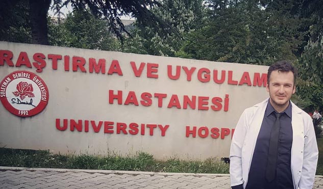 Dr.Kuyumcu ve arkadaşları, ölümcül ritim bozukluğu olan hastayı tedavi ettiler