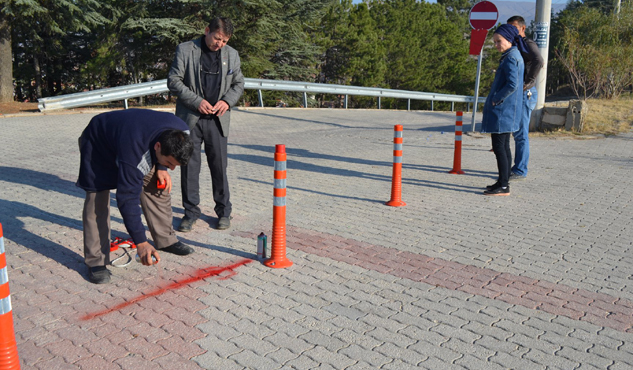 Yalvaç Belediyesi hastane yolunu genişletiyor