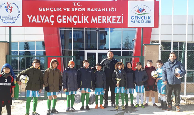 FUTSALDA ŞAMPİYON İMAM-HATİP ORTAOKULU