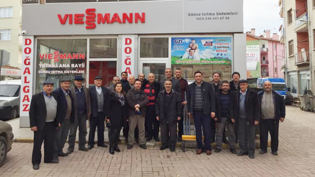 İYİ PARTİLİLER TEKİN BAYRAM’LA BİR ARADA