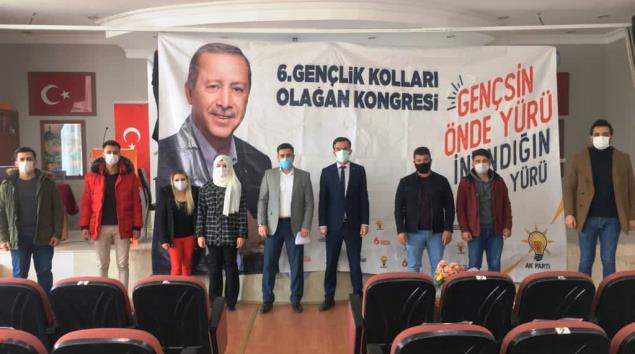 Yalvaç Ak Parti Gençlik Kolları Huzeyfe Şahin’e emanet