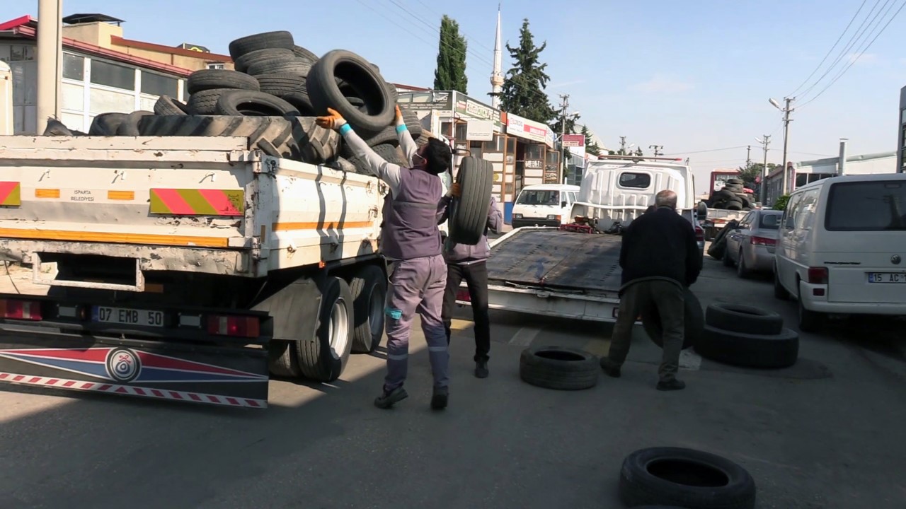 Kullanılmayan lastikler toplanıyor geri dönüşüme kazandırılıyor