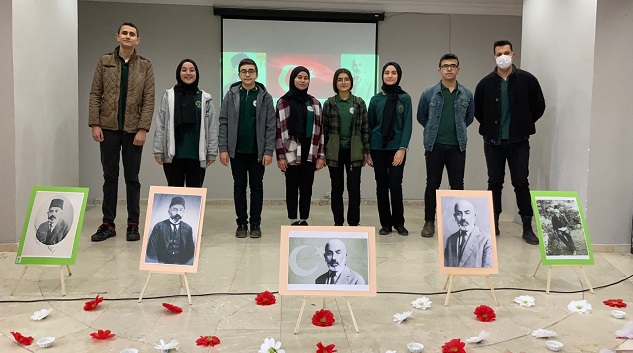 Şehit L.Keçeci Anadolu Lisesi’nin 12 Mart Programı takdir topladı