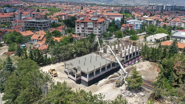 Başdeğirmen öncülüğünde ISUBÜ’ye bina inşaatı sürüyor