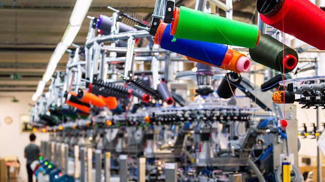 Tekstil Mühendisliği’ni seçenlere asgari ücrete kadar burs ve iş garantisi