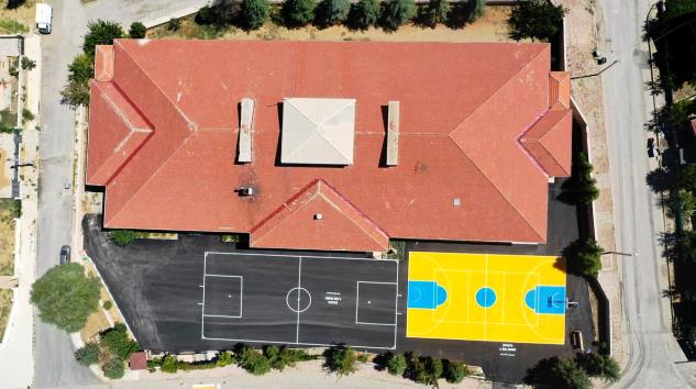 Yalvaç’taki 14 okulun asfalt ve oyun alanı çalışması tamamlandı