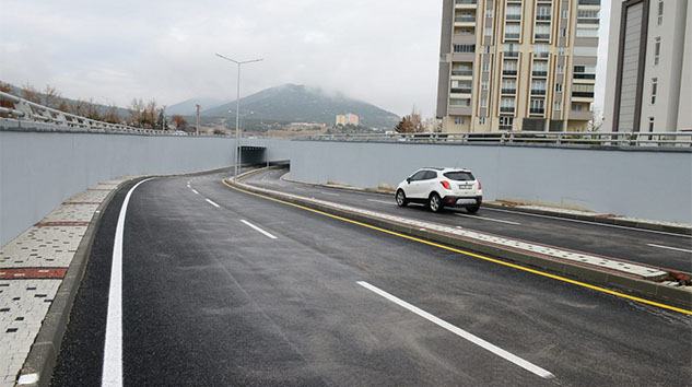 Mehmet Tönge Altgeçidi hizmete girdi, trafik rahatladı