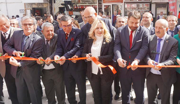 Aylin Cesur’dan bayramın ilk gününde tam dokuz program