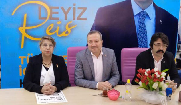 Gökgöz, belediye başkan adayları açıklamasında 15 Ocak’ı işaret etti