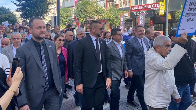 Halıcı: “Emekli, AKP iktidarı sebebiyle aç ve yoksul!”