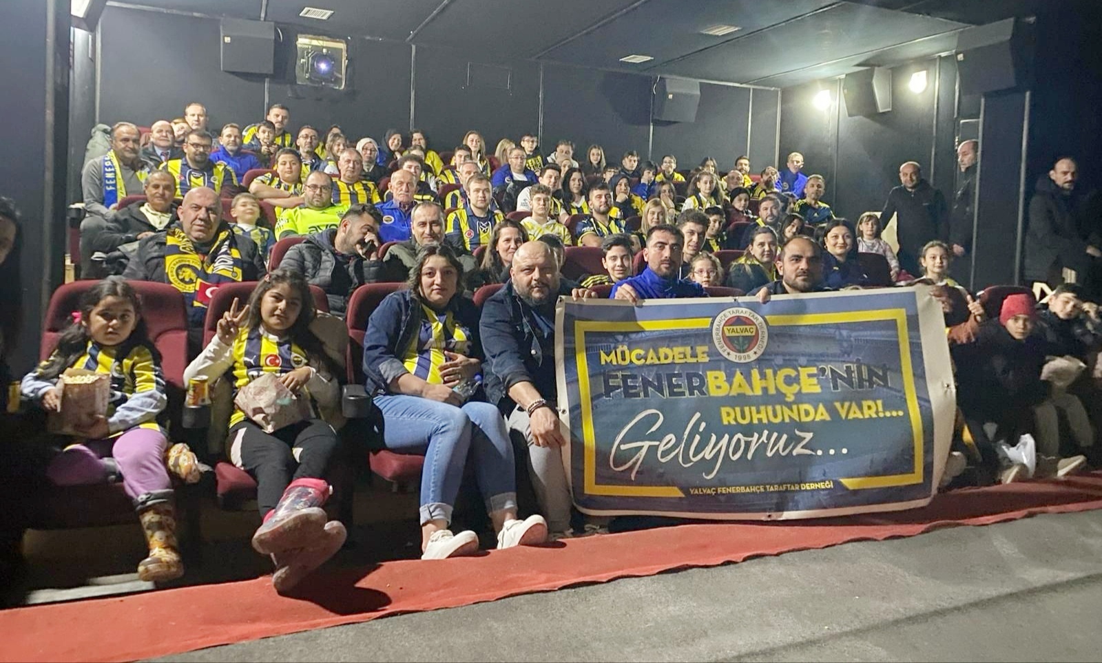 Fenerbahçeliler Derneği’nden Zaferin Rengi etkinliği