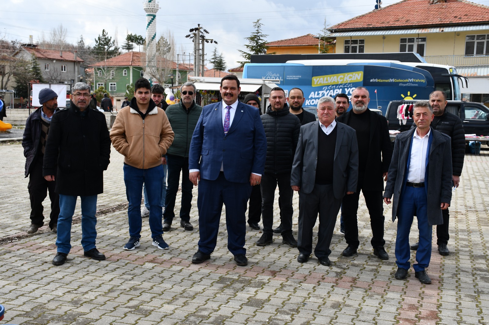 Ayhan Yalvaç’tan köy muhtarlarına kahvaltı, Kodal’a teşekkür