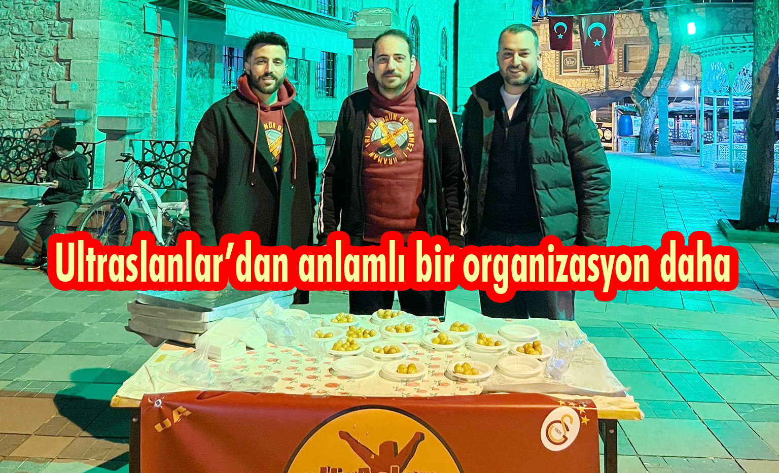 Yalvaç ultrAslan Çanakkale Zaferi’ni lokma dağıtarak kutladı