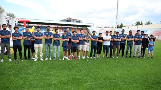 Türkiye’nin en hızlı drone pilotları Isparta’da yarıştı