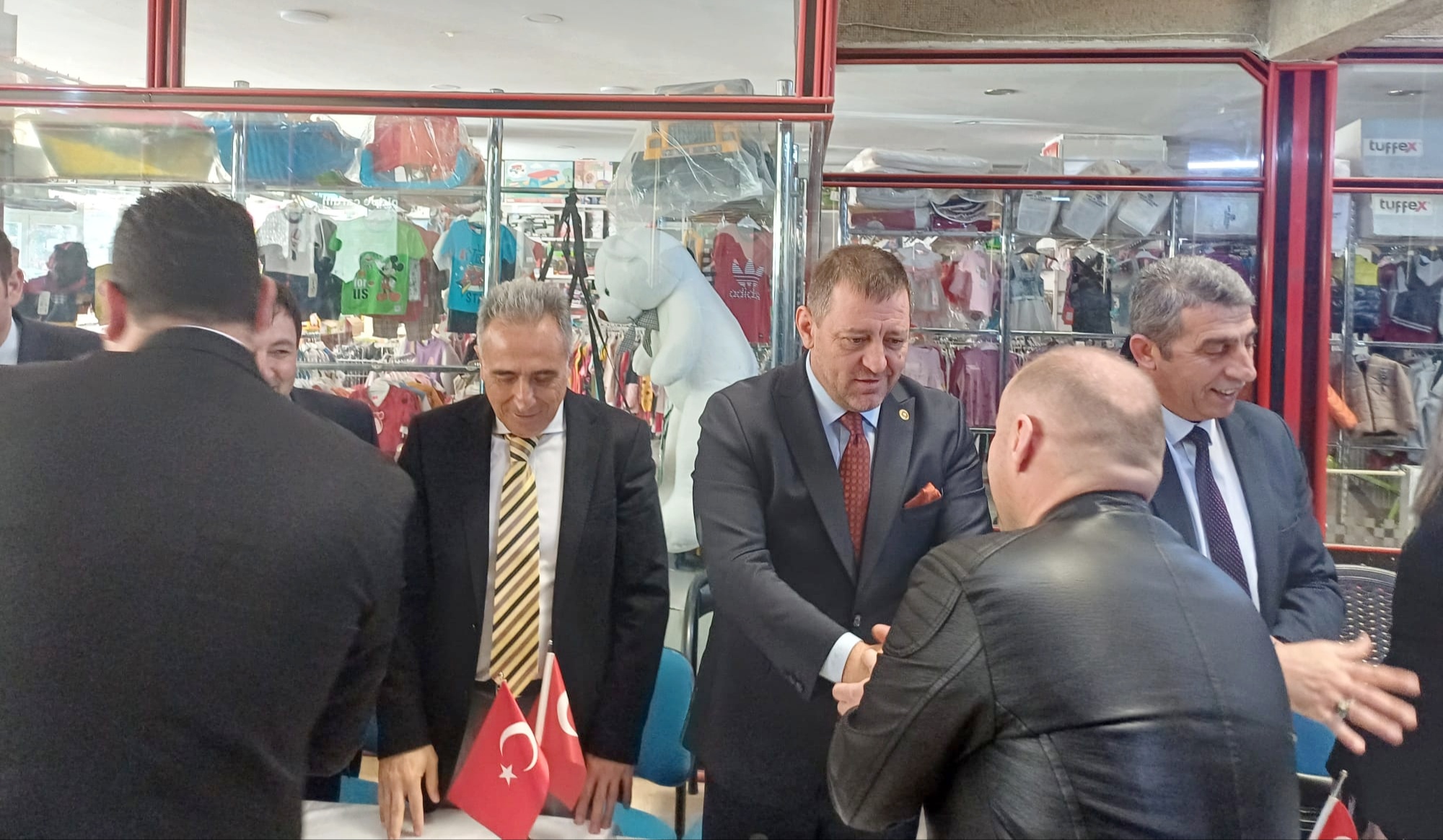 Sönmez ve Zabun’un katılımıyla Yalvaç’ta bayramlaşma…