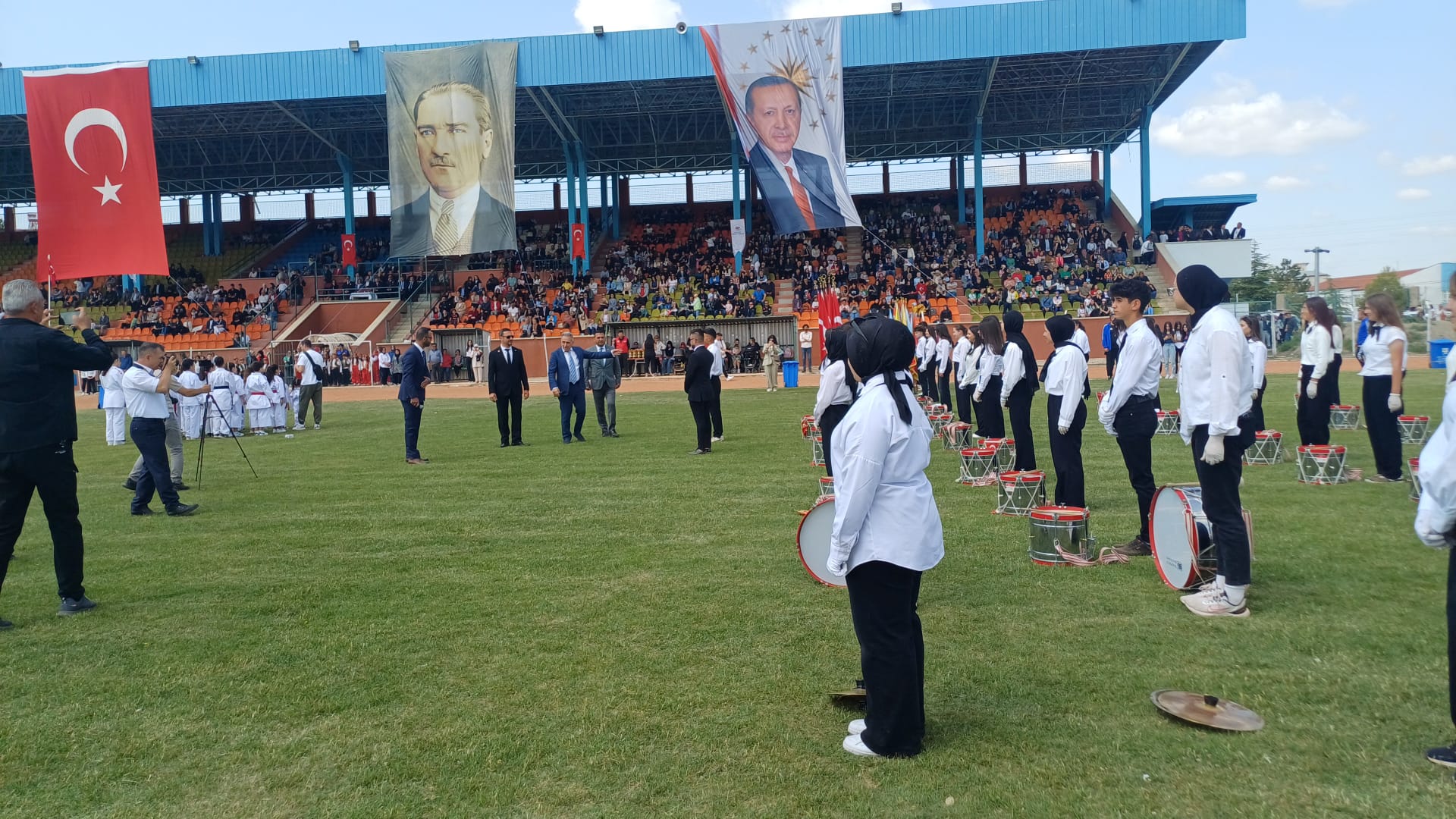 Atatürk’ü Anma, Gençlik  ve Spor Bayramı ve Gençlik Haftası kutlandı