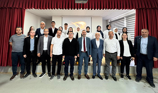 Yalvaç Mustafa Büyükkutlu Anadolu İmam Hatip Lisesi’nde Şiir Dinletisi