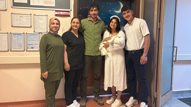 Ebe Polikliniği’ne başvuran anne adayı doğumunu Yalvaç’ta yaptı