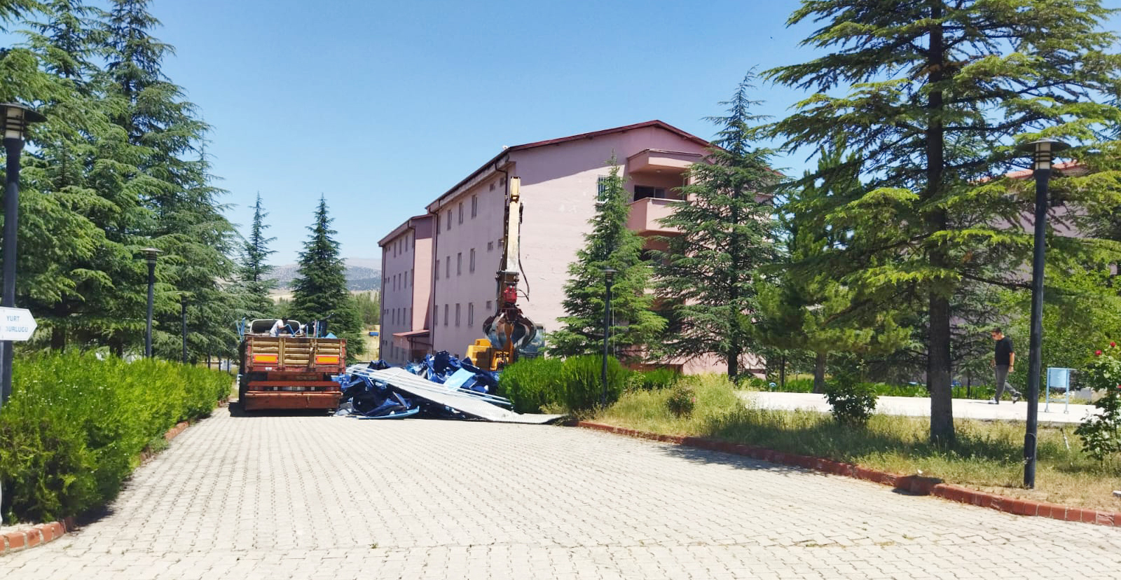KYK yurtlarının yıkımı için hazırlıklar başladı