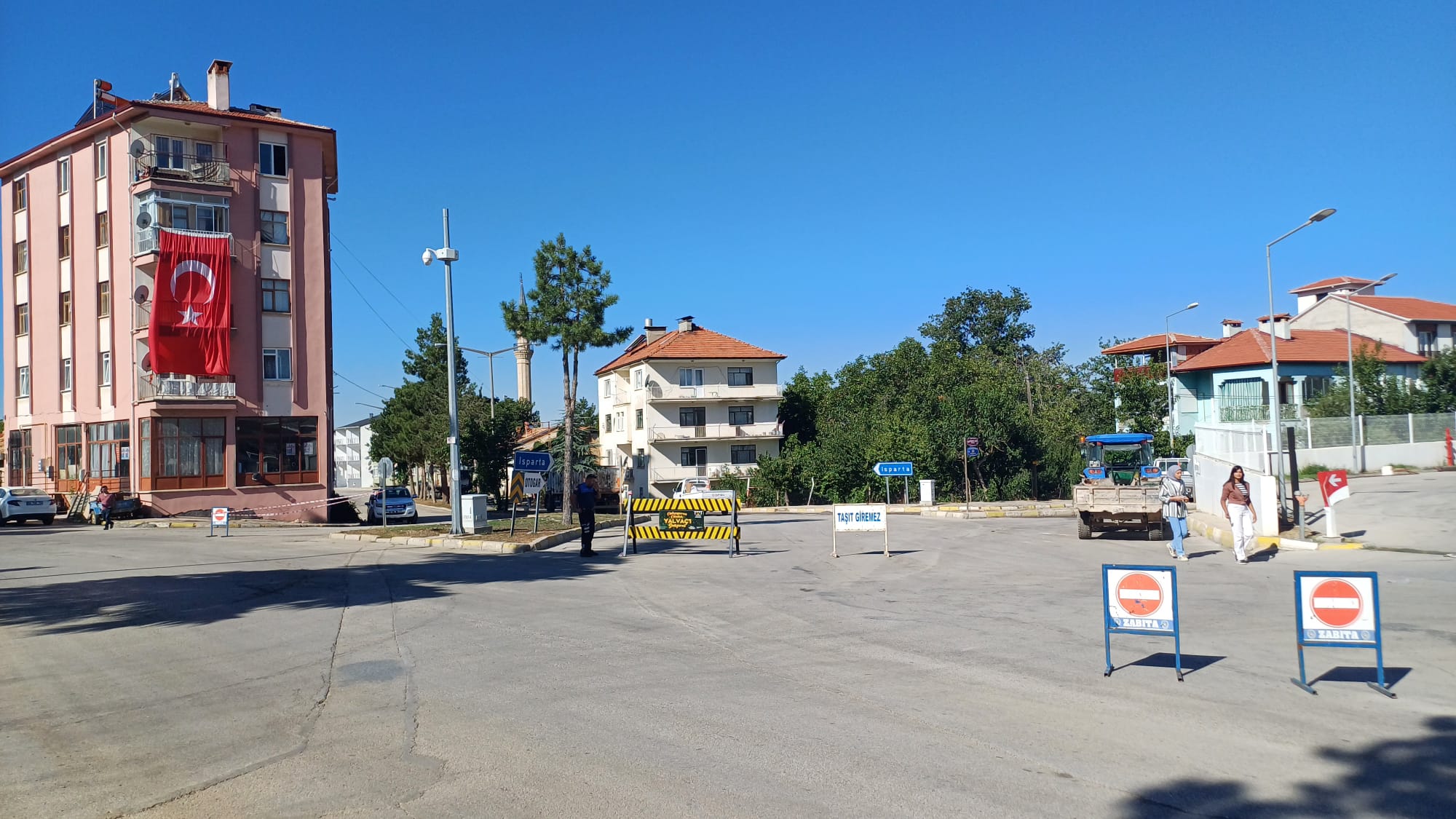 Yalvaç girişi asfalt çalışmaları başladı