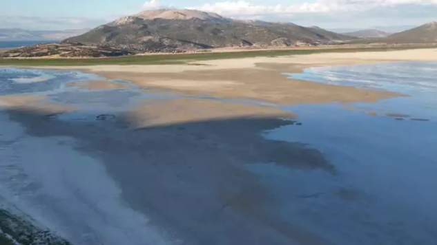 DSİ Müdürü Erkan’dan çarpıcı açıklama: Eğirdir’de artık iki göl var