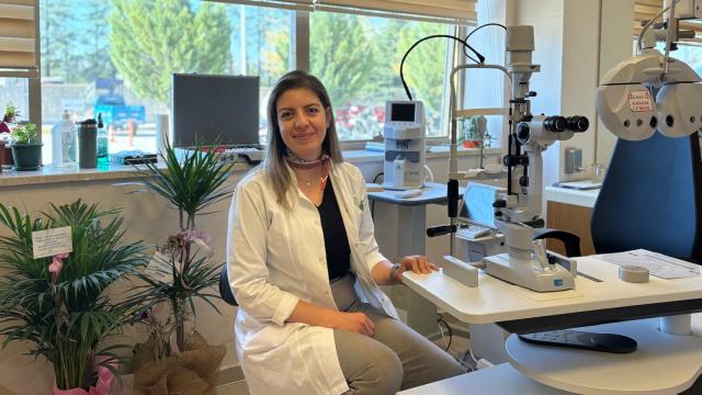 Akıllı telefon kullanımı miyopiyi hızla arttırıyor