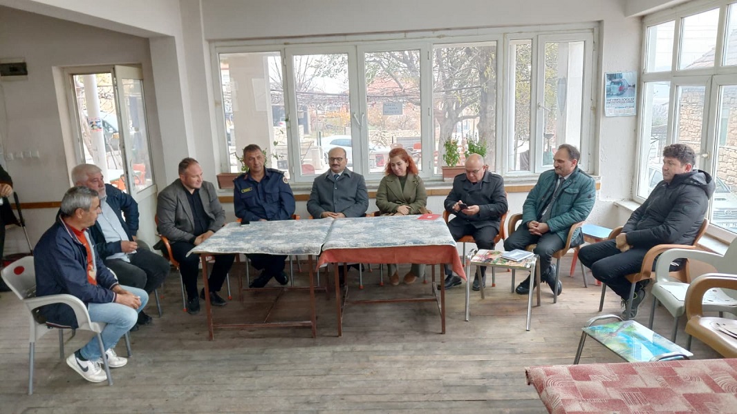 Kaymakam Abacı, Taşevi, A.Kaşıkara ve Y.Kaşıkara’da vatandaşlarla bir araya geldi