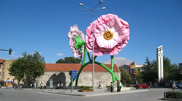 Isparta’nın Mutluluk Karnesi Geriledi