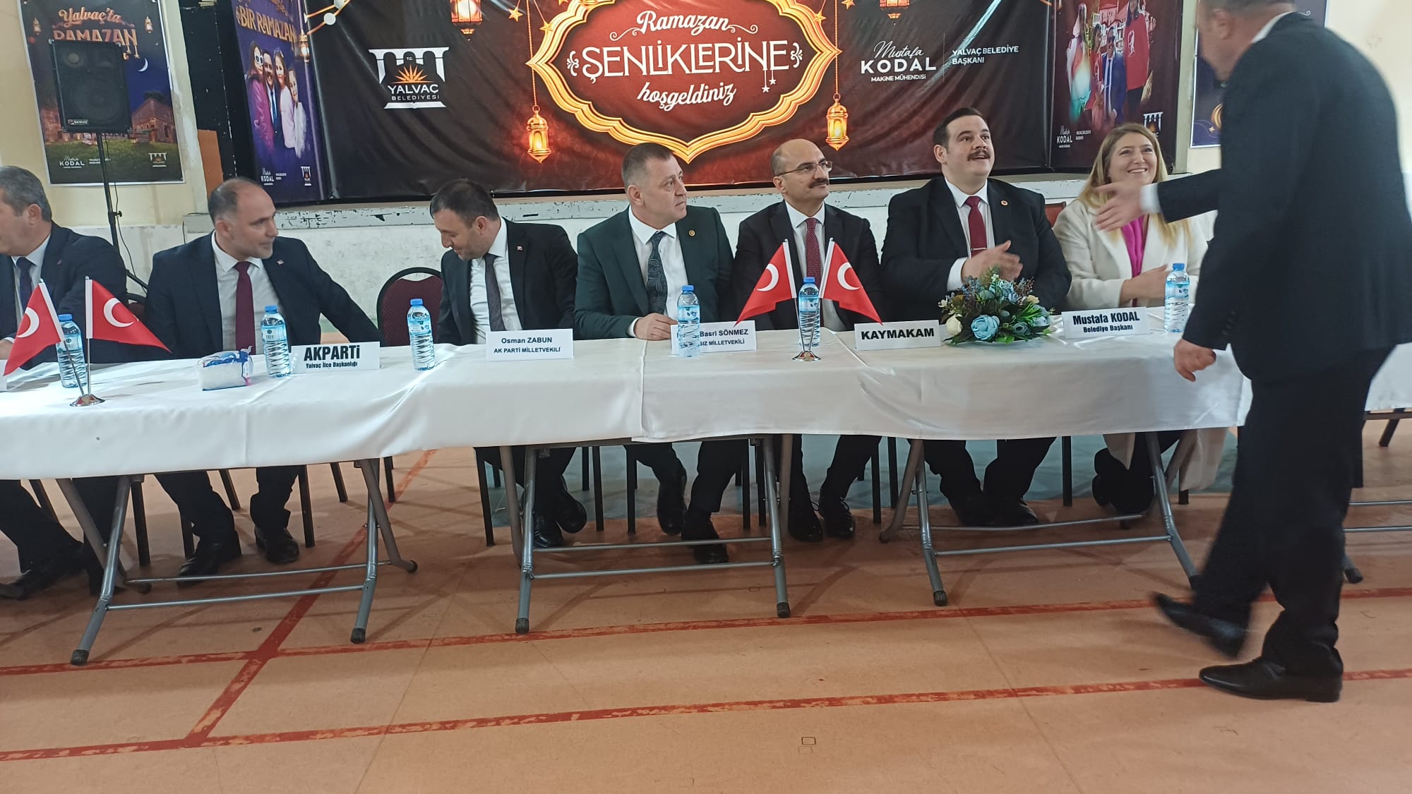 Yalvaç’ta bayramlaşma törenine yoğun katılım