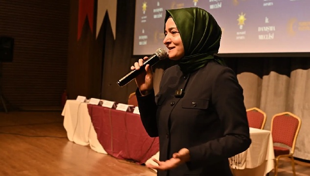 AK Parti’li Fatma Betül Sayan Kaya Isparta’daydı