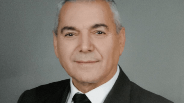 Başkan Zeybek’ten 23 Nisan Tebriki