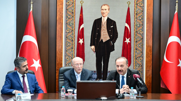 Vali Erin Okul Olaylarına İlişkin Açıklamalarda Bulundu