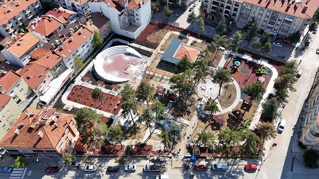 Yalvaç, yazı Millet Bahçesi’nde geçirecek: Çay 5 TL, Simit 5 TL