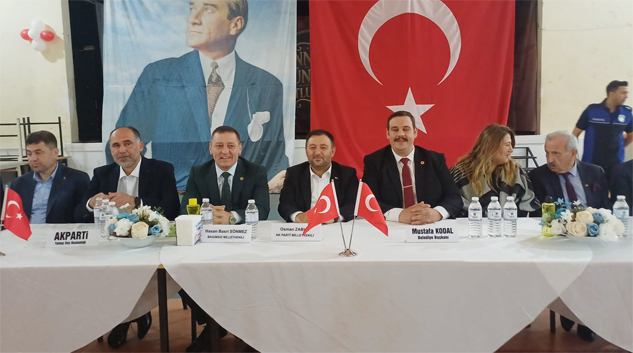 Yalvaç’ta Protokol ve Halk Bayramlaştı