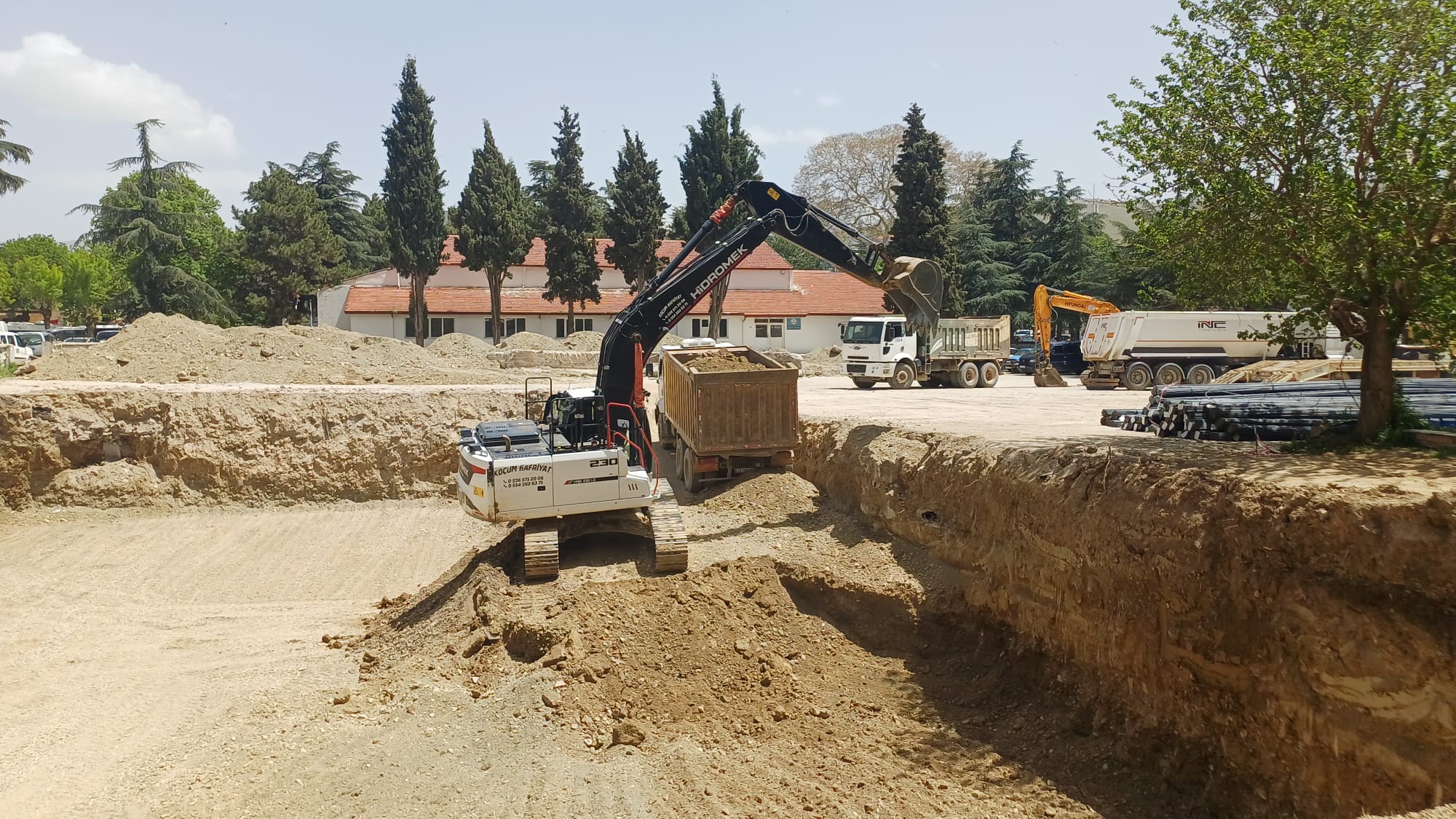KAB Ortaokulu inşaatında kaza: 2 işçi yaralı
