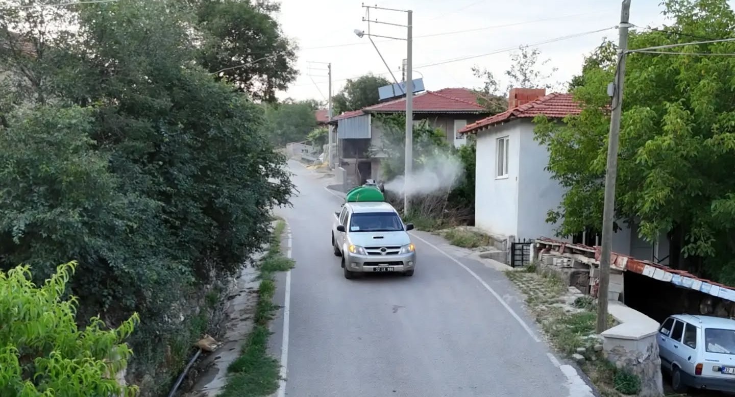 Özel İdareden Köylerde Haşereyle Mücadele