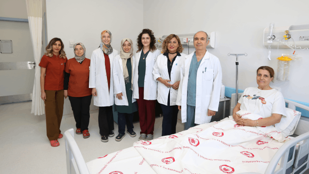 SDÜ Hastanesinde 48 Yaşındaki Hastadan 6 Kiloluk Miyom Çıkarıldı