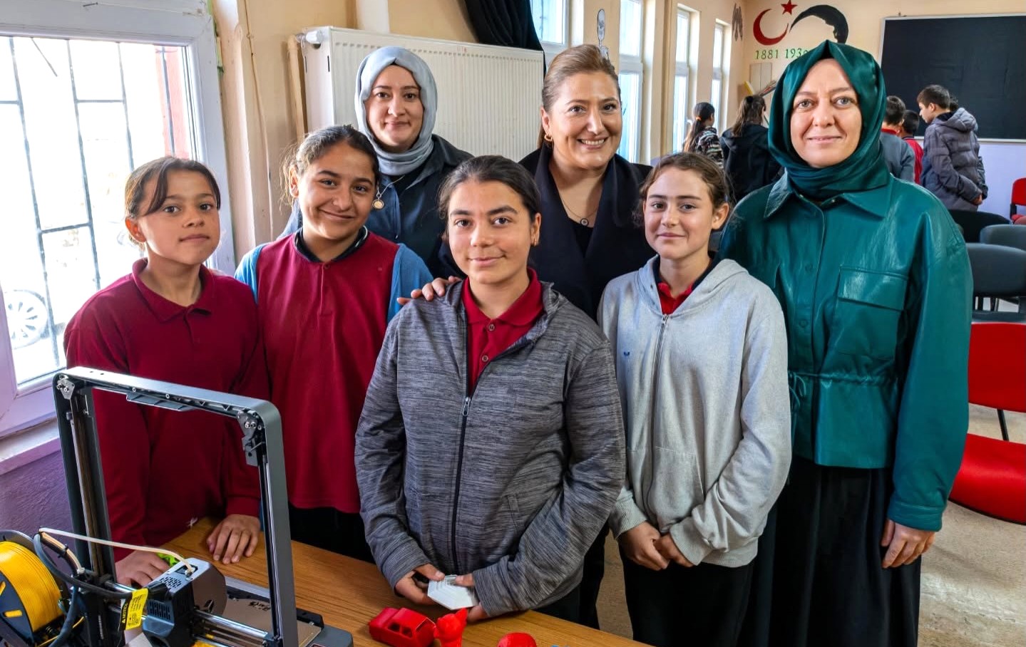 Belediye ve Koza Akademi iş birliğiyle teknoloji çocukların ayağına gidiyor